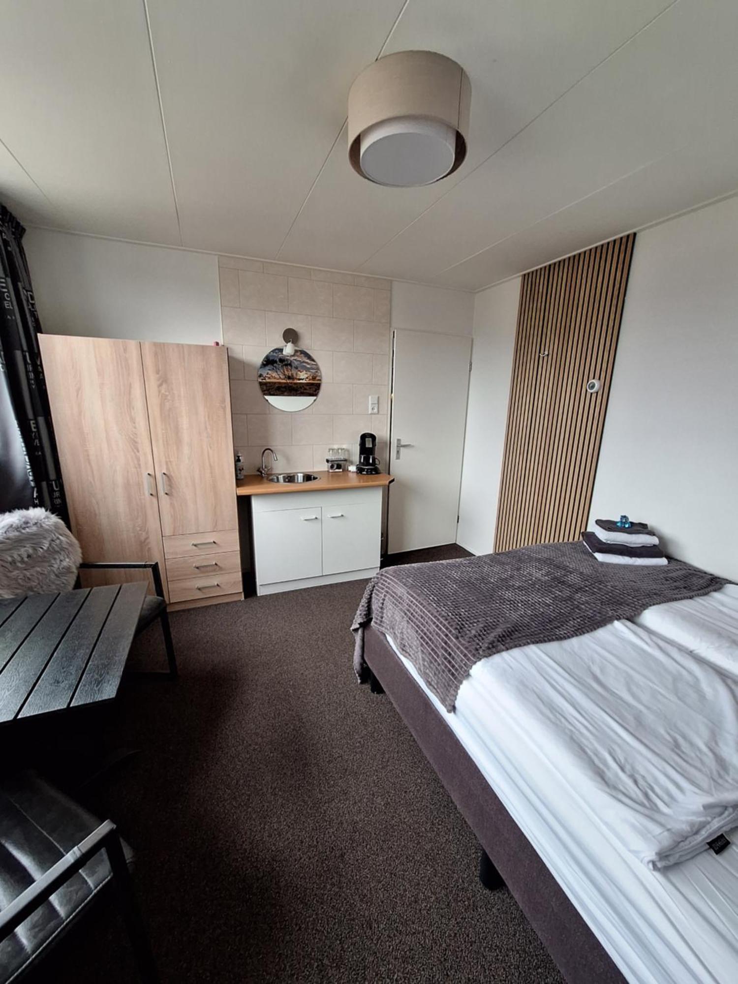 B&B Marijke De Koog  Exteriör bild